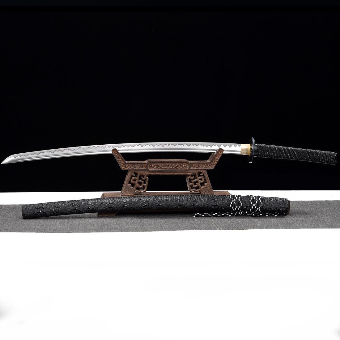 Handmade Japanese Samurai Sword With Leather Saya