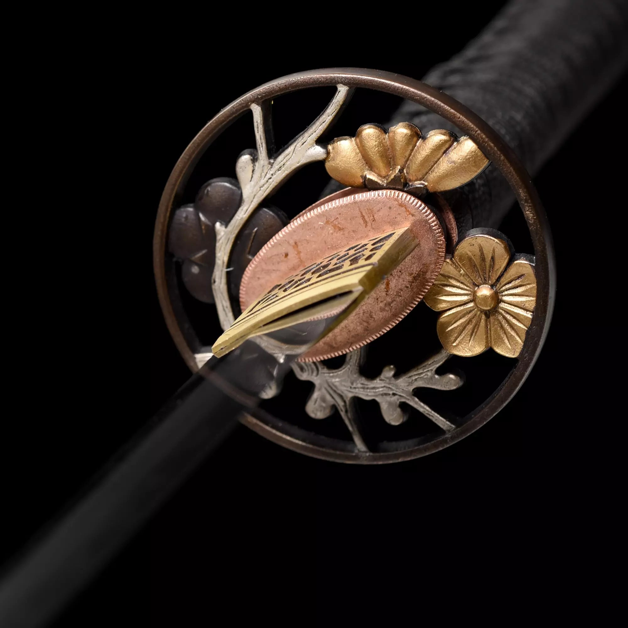 Handmade Japanese Katana Sword Damascus Steel With Flower Tsuba