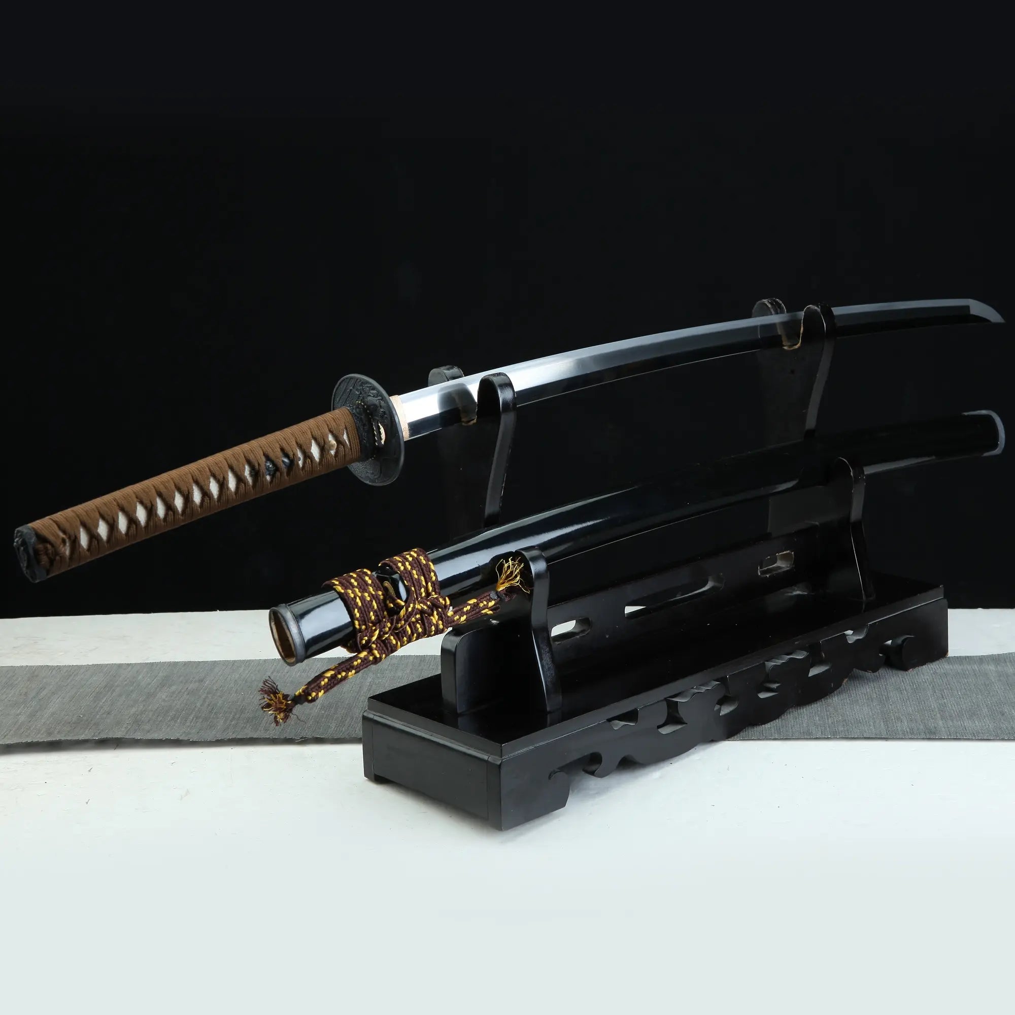 High-performance Handcrafted Katana Sword Tamahagane Steel With Clay Tempered Blade