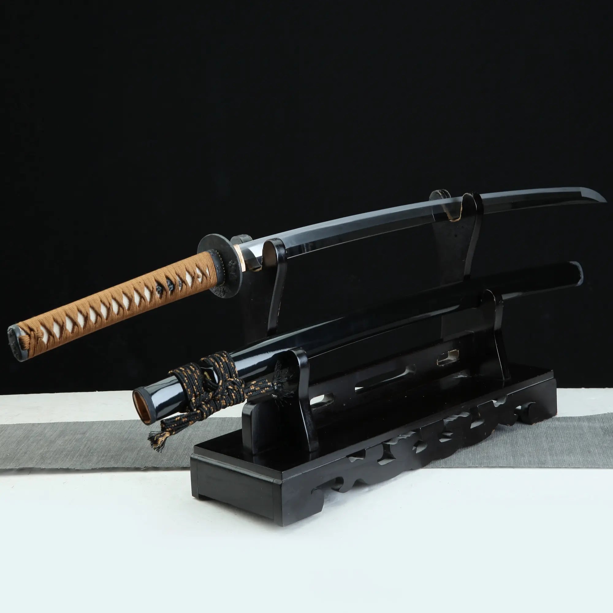 High-performance Japanese Katana Sword Tamahagane Steel With High Polish Blade