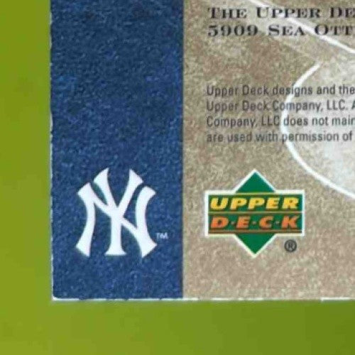 2004 Upper Deck UD Yankees Classics Gil McDougald Classic Scripts Auto New York Sports Cards