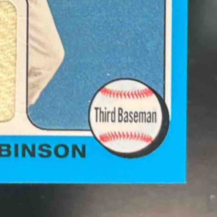 2011 Topps Lineage Brooks Robinson 1975 Mini Relics #75R-BR Baltimore Orioles - Sports Cards