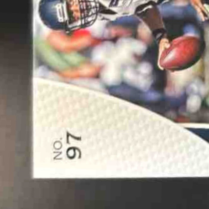 2017 Panini Limited Russell Wilson Gold Spotlight /49 #98 Seattle Seahawks - Sports Cards