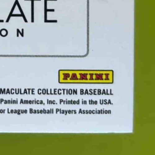 2019 Panini Immaculate Immaculate Swatches Ryan O’Hearn /8 Kansas City Royals - Sports Cards