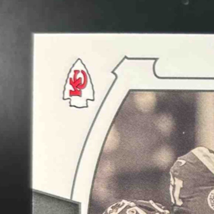 2019 Panini Legacy Patrick Mahomes II Green /100 #51 Kansas City Chiefs - Sports Cards