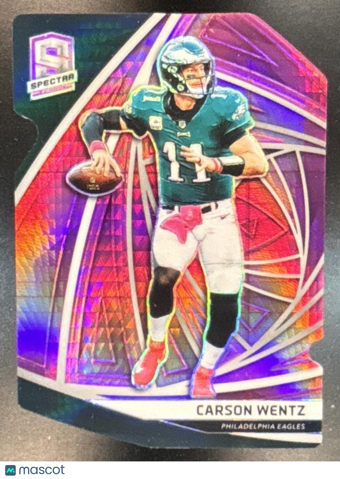 2019 Panini Spectra Carson Wentz Neon Pink Die Cut 1/20 #28 Philadelphia Eagles - Sports Cards