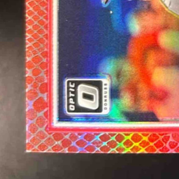 2020 Panini Donruss Optic Joey Votto Dragon Red 31/88 #110 Cincinnati Reds - Sports Cards