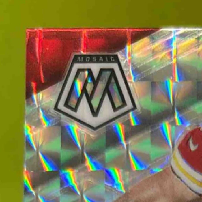 2021 Panini Mosaic Travis Kelce Prizm Silver #4 Kansas City Chiefs - Sports Cards