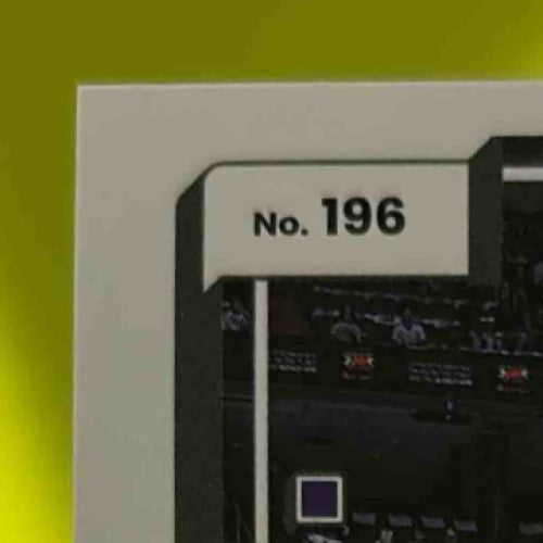 2022-23 Panini Donruss Kevin Huerter Holo Laser Green #196 Sacramento Kings - Sports Cards