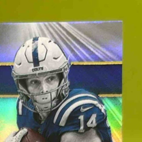 2022 Panini Chronicles Alec Pierce Essentials Auto 59/199 RC Indianapolis Colts - Sports Cards