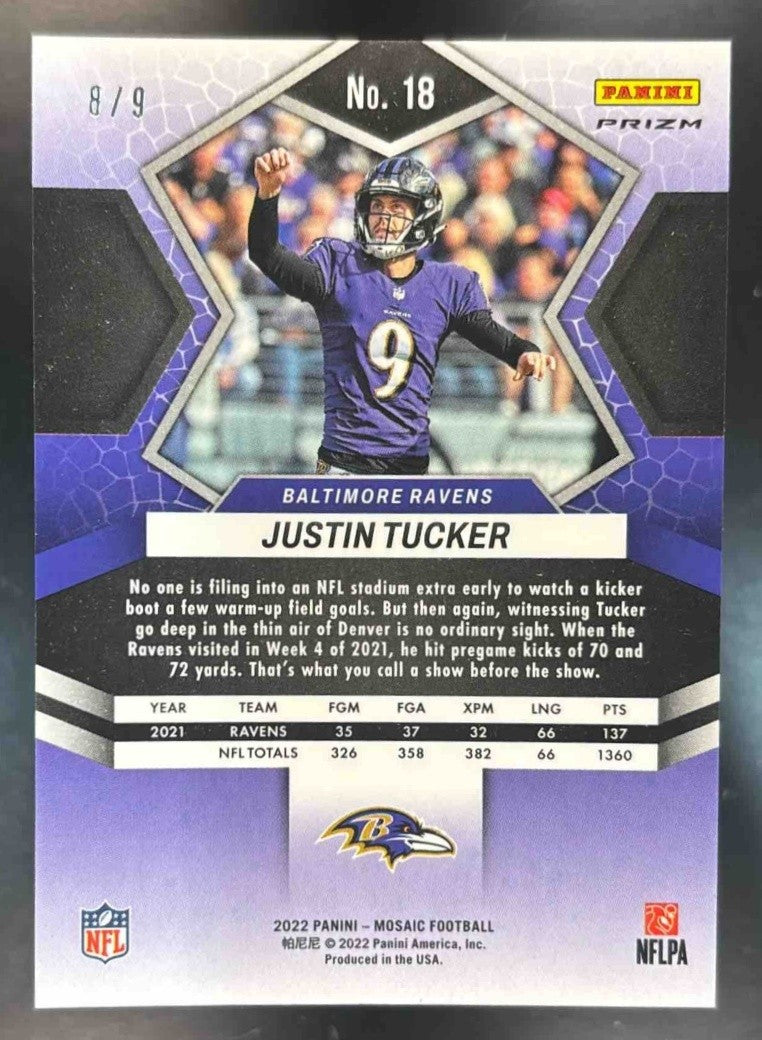 2022 Panini Mosaic Justin Tucker Mosaic Red Wave /9 #18 Baltimore Ravens - Sports Cards