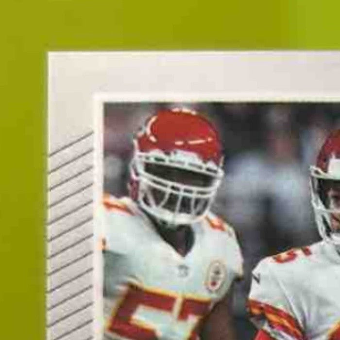 2022 Panini Mosaic Patrick Mahomes II Montage White /25 #M-2 Kansas City Chiefs - Sports Cards