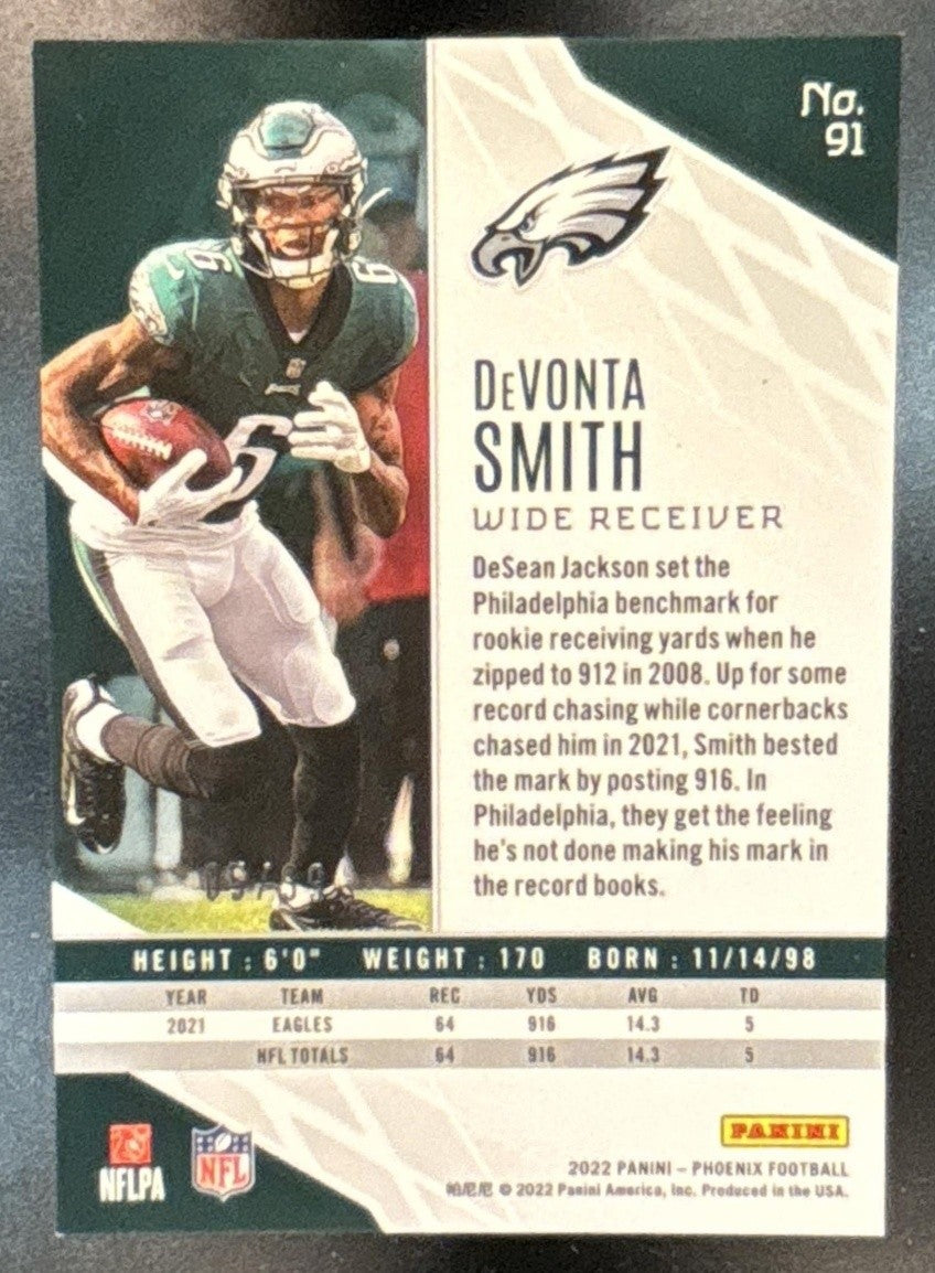 2022 Panini Phoenix DeVonta Smith Silver Lazer #91 Philadelphia Eagles - Sports Cards