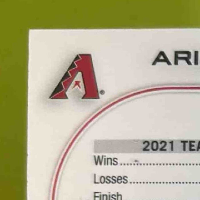 2022 Topps 1st Edition Eduardo Escobar Light Blue Foil /5 #207 Milwaukee Brewers - Sports Cards