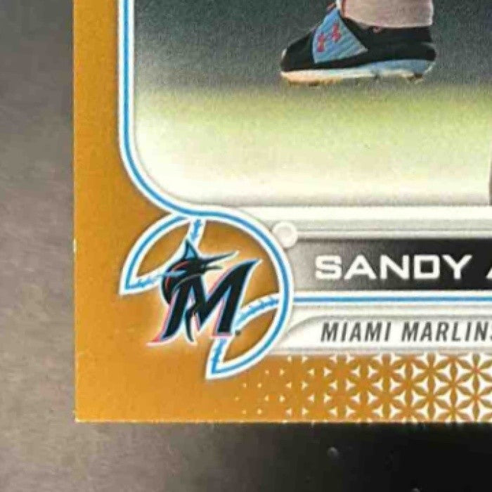 2022 Topps Sandy Alcantara Gold 1176/2022 #606 Miami Marlins - Sports Cards