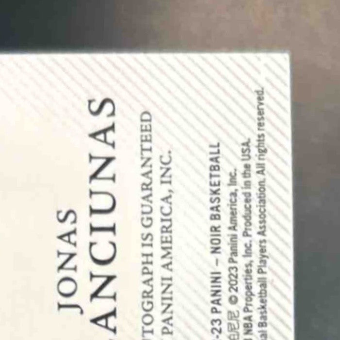 2023-24 Panini Noir Jonas Valanciunas 2022 Auto /10 New Orleans Pelicans - Sports Cards