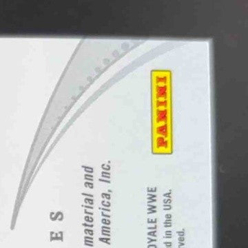 2023 Panini Chronicles WWE Liv Morgan Crown Royale Silhouettes Gold /10 MEM Auto - Sports Cards
