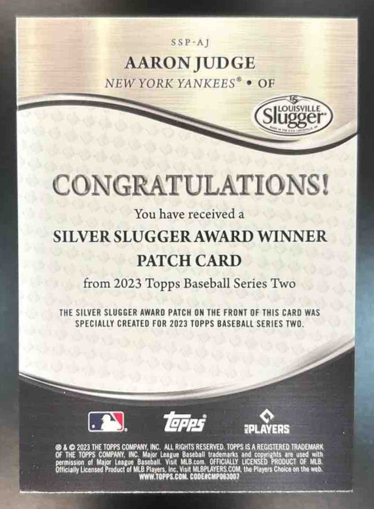 2023 Topps Aaron Judge 2022 Silver Slugger Award Winners Patch Gold /75 Yankees - Sports Cards