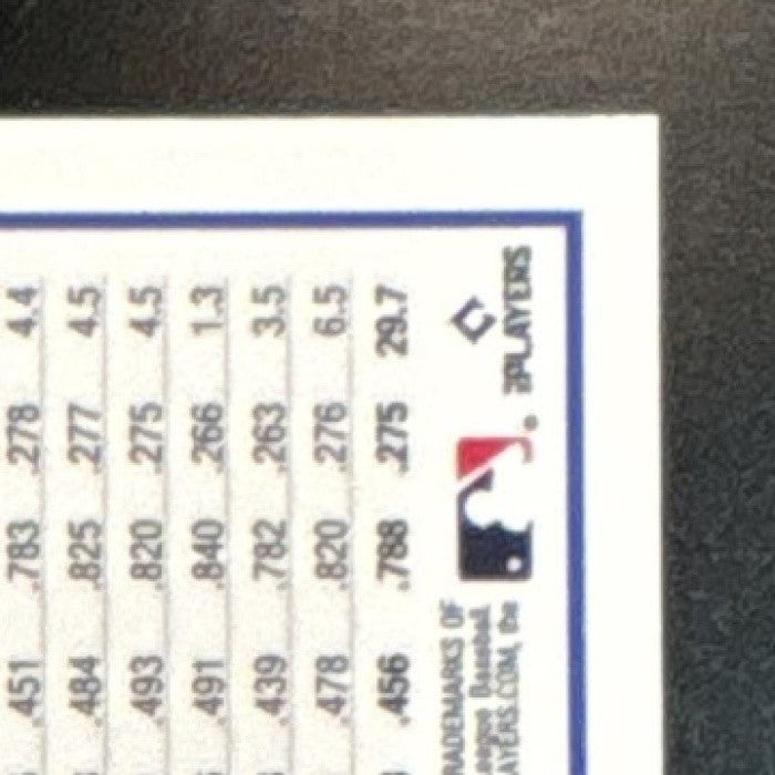 2023 Topps Chrome J.T. Realmuto Gold Wave Refractor /50 #30 Philadelphia Phillie - Sports Cards