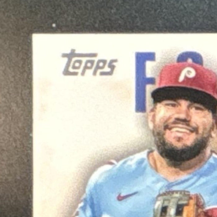 2023 Topps Kyle Schwarber Father’s Day Commemorative Team Patch Phillies - Sports Cards