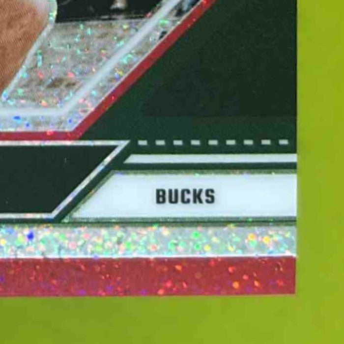 2024-25 Panini Donruss Optic Brook Lopez Fast Break Red /75 #116 Milwaukee Bucks - Sports Cards