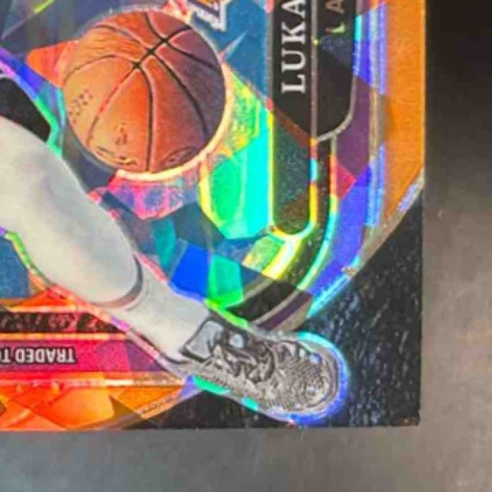 2024-25 Panini Select Luka Doncic Orange Cracked Ice /275 #141 Los Angeles Laker - Sports Cards