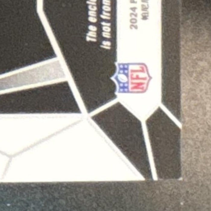 2024 Panini Obsidian Jordan Love Trifecta Swatches #TS-JLE MEM Green Bay Packers - Sports Cards