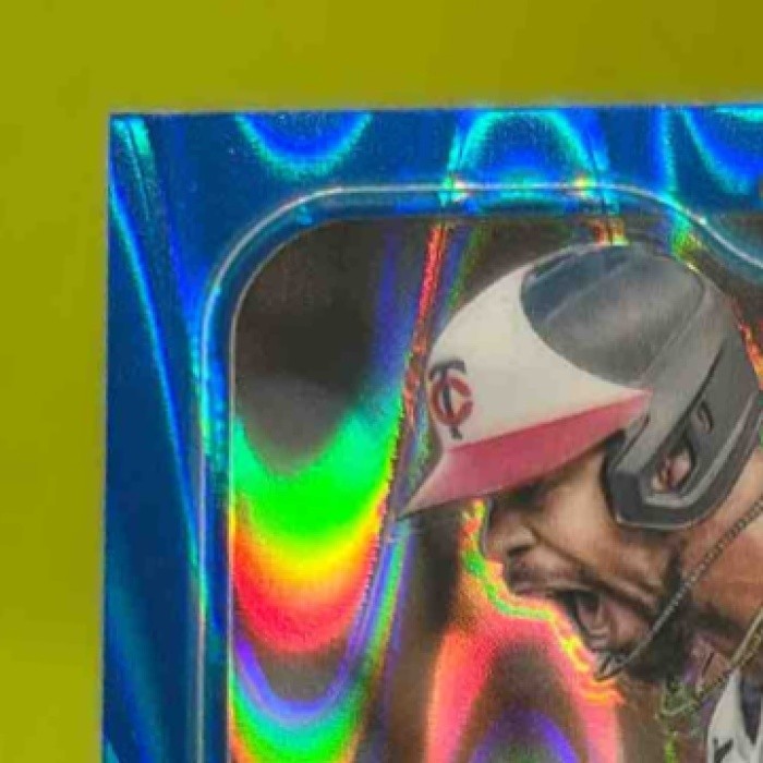 2024 Topps Chrome Byron Buxton Blue Raywave Refractor /150 #10 Minnesota Twins - Sports Cards