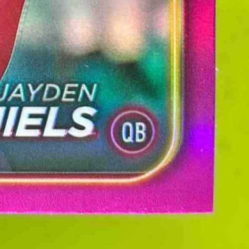 2024 Topps Chrome Jayden Daniels Magenta Refractor 333/399 #201 RC Commanders - Sports Cards