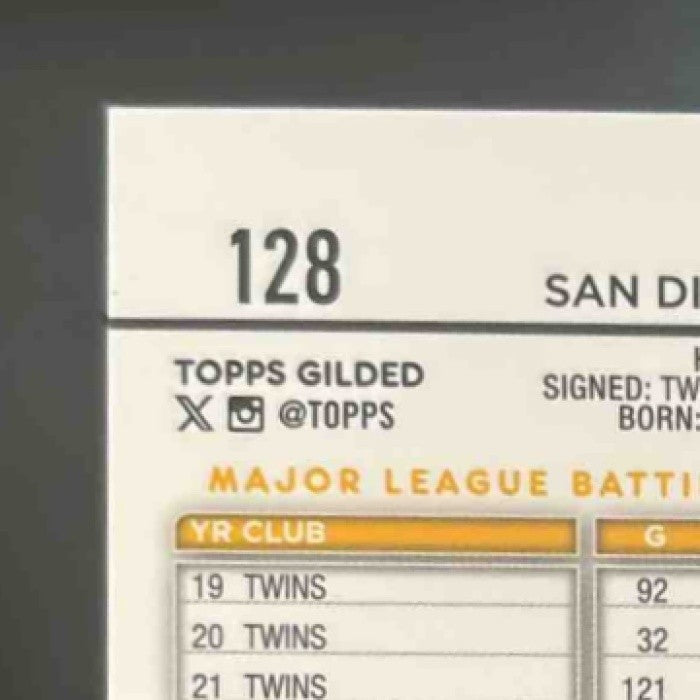 2024 Topps Gilded Collection Luis Arraez Gold RayWave /25 #128 San Diego Padres - Sports Cards