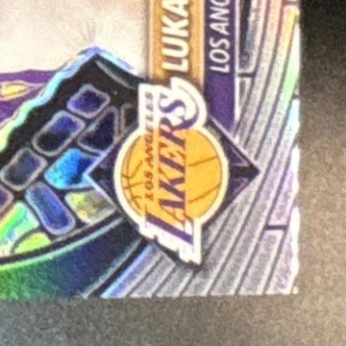 2025-26 Bowman Luka Doncic Chrome Etched In Glass Variation #NBE-10 SP Lakers - Sports Cards