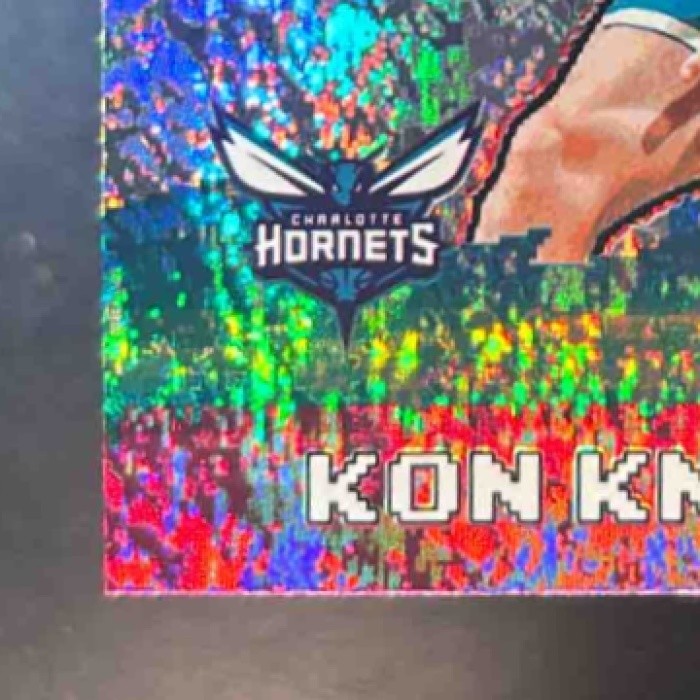 2025-26 Topps Kon Knueppel 8-Bit Ballers Holo Foil #8B-34 RC Charlotte Hornets - Sports Cards