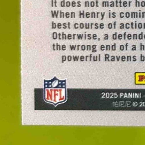 2025 Panini Luminance Derrick Henry Vestige #19 Baltimore Ravens - Sports Cards