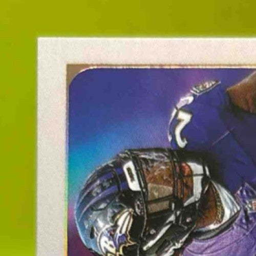 2025 Panini Luminance Derrick Henry Vestige #19 Baltimore Ravens - Sports Cards
