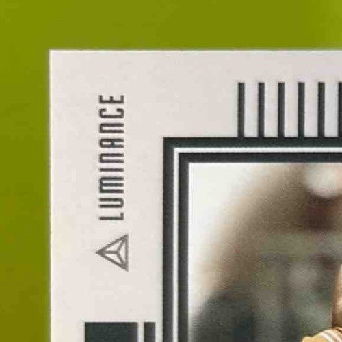 2025 Panini Luminance Isaiah Bond Auto /700 #123 RC - Sports Cards