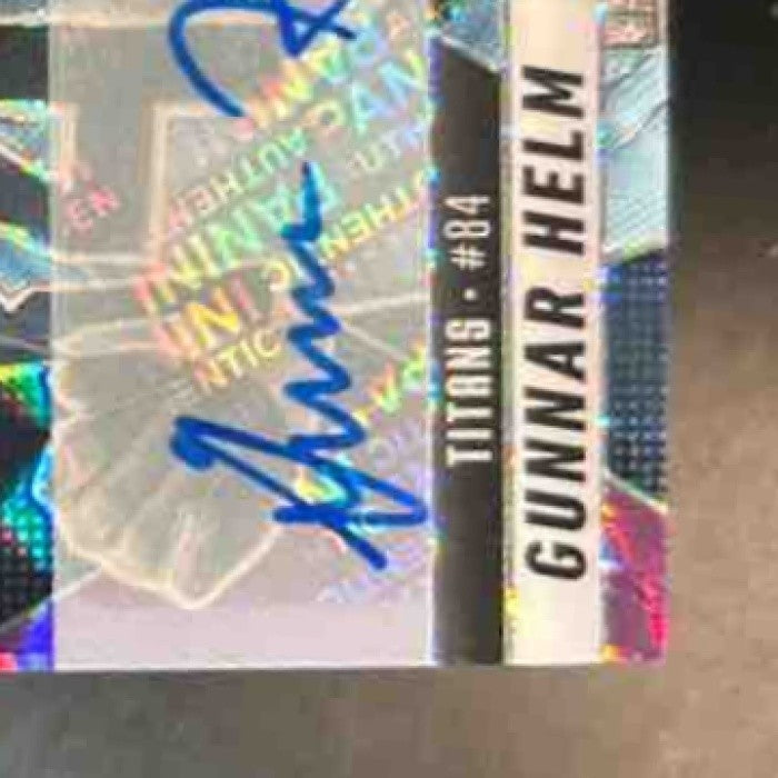 2025 Panini Mosaic Gunnar Helm Auto Purple Prizm /49 #394 RC Tennessee Titans - Sports Cards