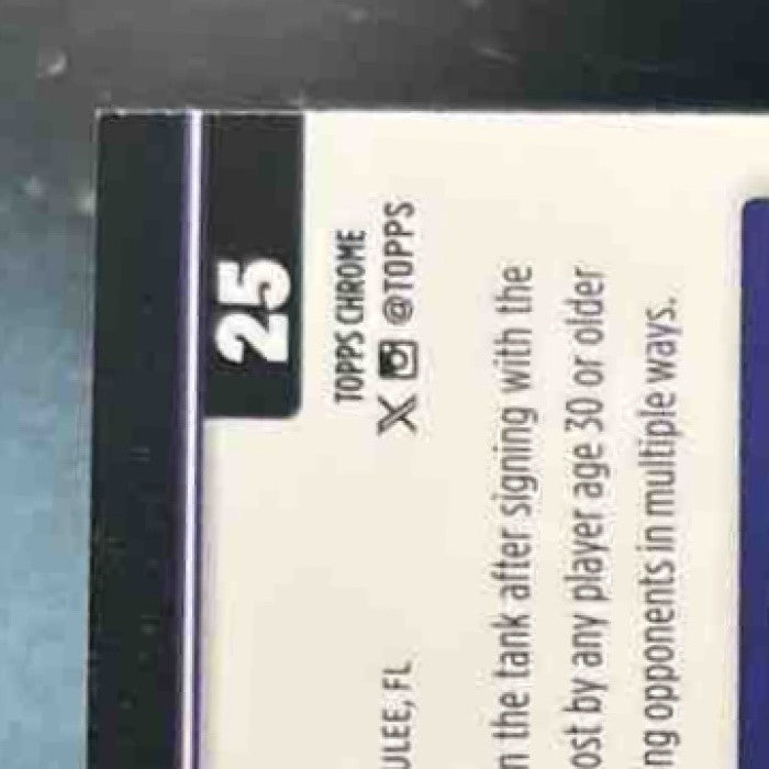 2025 Topps Chrome Derrick Henry Purple Wave Refractor /75 #25 Baltimore Ravens - Sports Cards