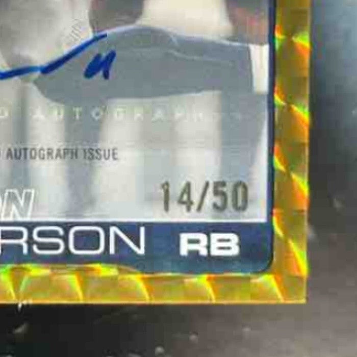 2025 Topps Chrome TreVeyon Henderson Auto Gold Geometric /50 RC Patriots - Sports Cards