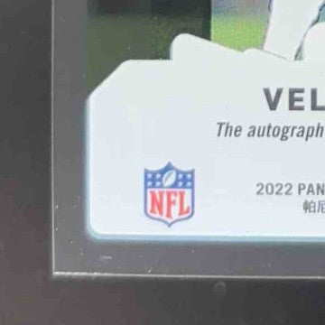 2022 Panini Clearly Donruss Velus Jones Jr. Rated Rookie Auto RC Chicago Bears