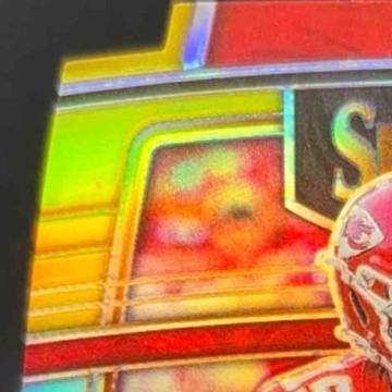 2021 Select Patrick Mahomes II Red and Yellow Prizm Die Cut Kansas City Chiefs