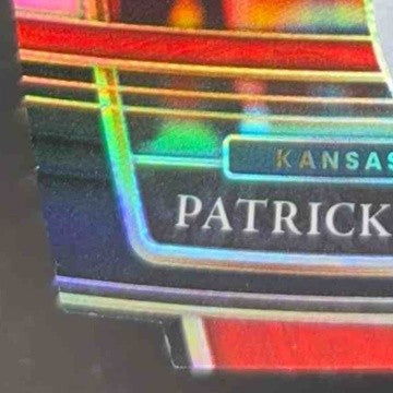 2021 Select Patrick Mahomes II Red and Yellow Prizm Die Cut Kansas City Chiefs