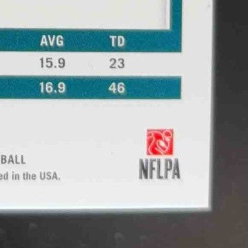 2021 Panini Absolute DeVonta Smith Spectrum Gold 4/10 107 RC Philadelphia Eagles