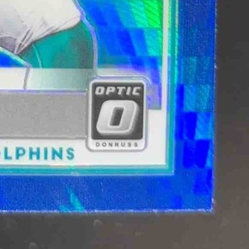 2020 Panini Donruss Optic Tua Tagovailoa Blue Hyper Prizm #152 RC Miami Dolphins