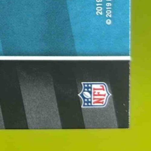 2019 Panini Donruss Lamar Jackson Threads Red #T-7 Baltimore Ravens