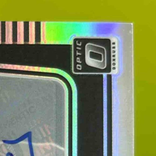 2022 Panini Donruss Optic Holo UFC Li Jingliang Signatures Rated Rookie Auto