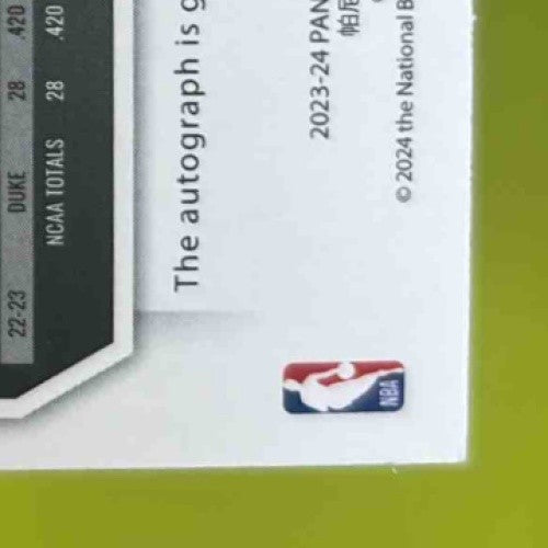 2023-24 Crown Royale Dariq Whitehead Rookie Auto International Gold 2/8 Rookie