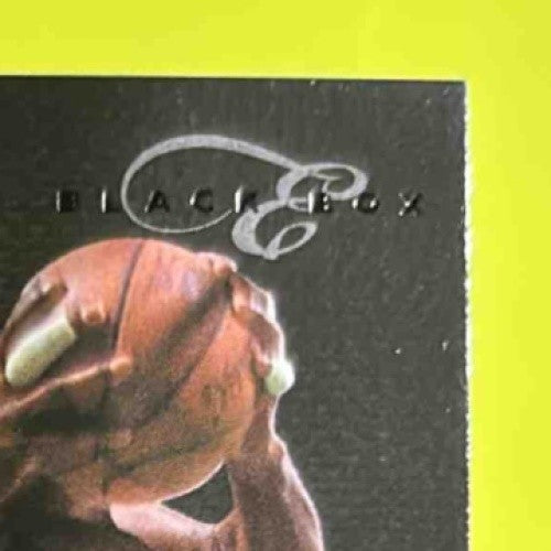 2010-11 Panini Elite Black Box Robert Parish Status /99 #172 Boston Celtics