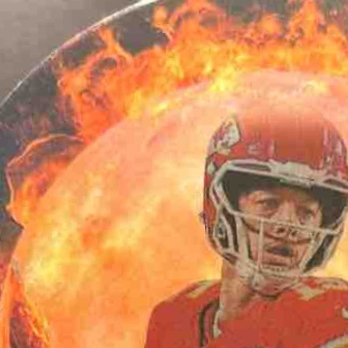 2025 Panini Phoenix Patrick Mahomes II Resurgent Snow Globe Kansas City Chiefs