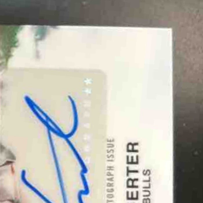 2025-26 Topps Chrome Kevin Huerter SkyWrite Signatures Orange /25 Auto Bulls