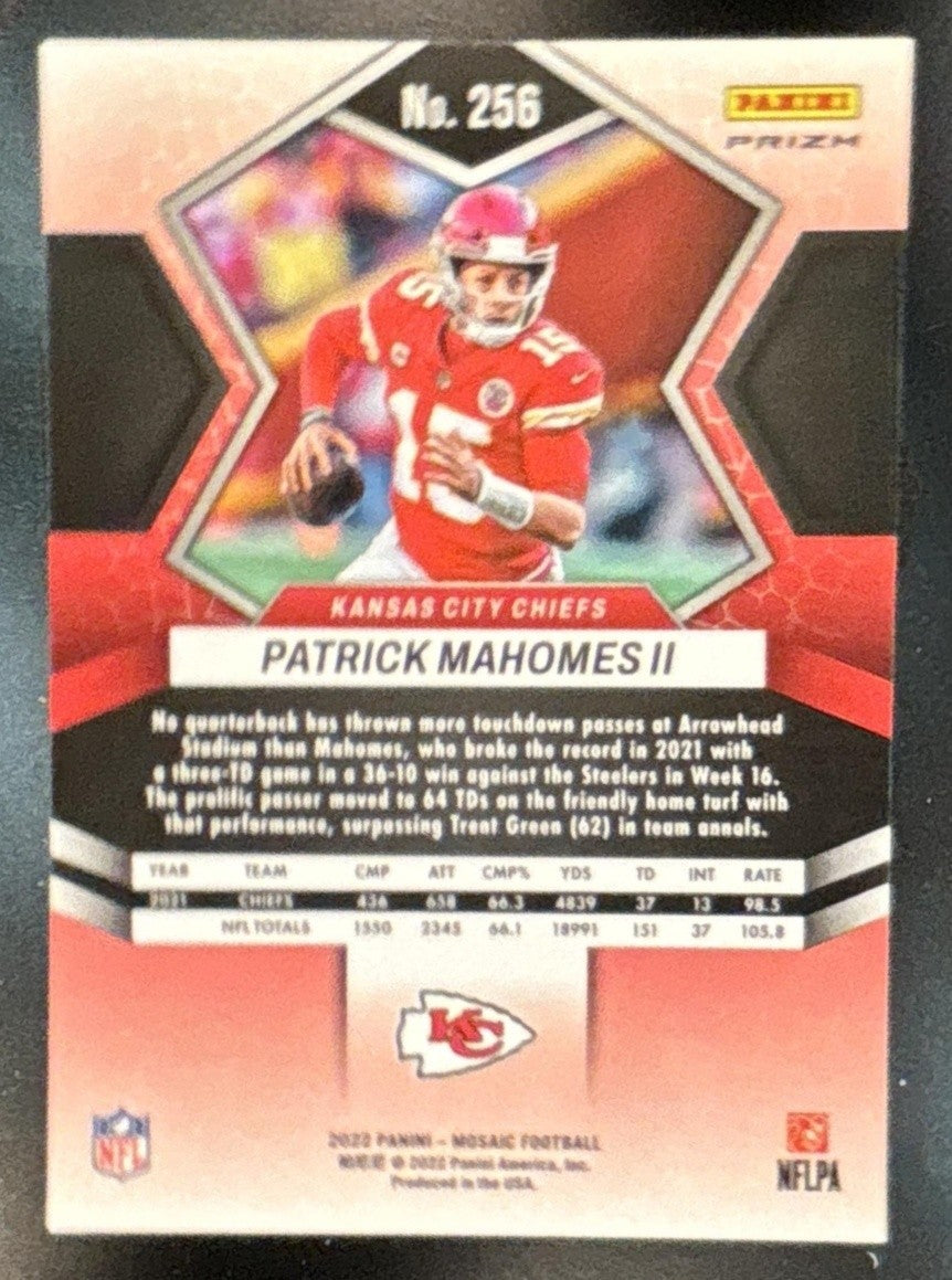 2022 Panini Mosaic Patrick Mahomes II Sparkle Red #256 National Pride Chiefs
